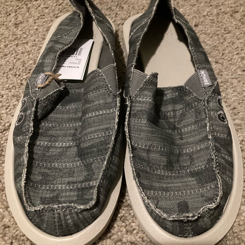 New Donna Camo Sanuk 7